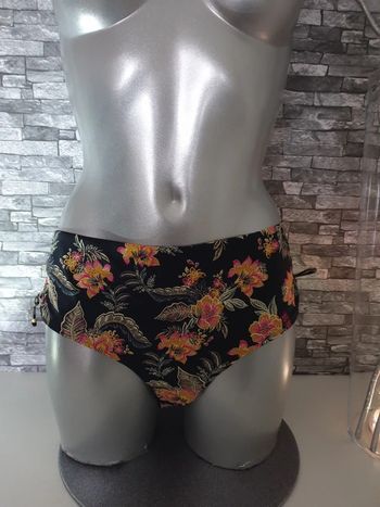 Bas de maillot de bain noir T48