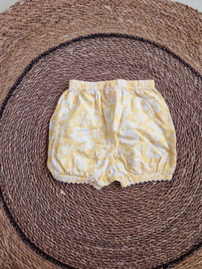 Joli short taille 3 mois - photo numéro 2