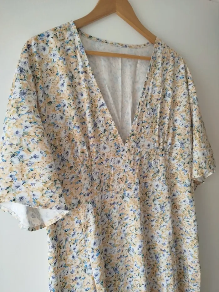 Belle robe longue - photo numéro 2