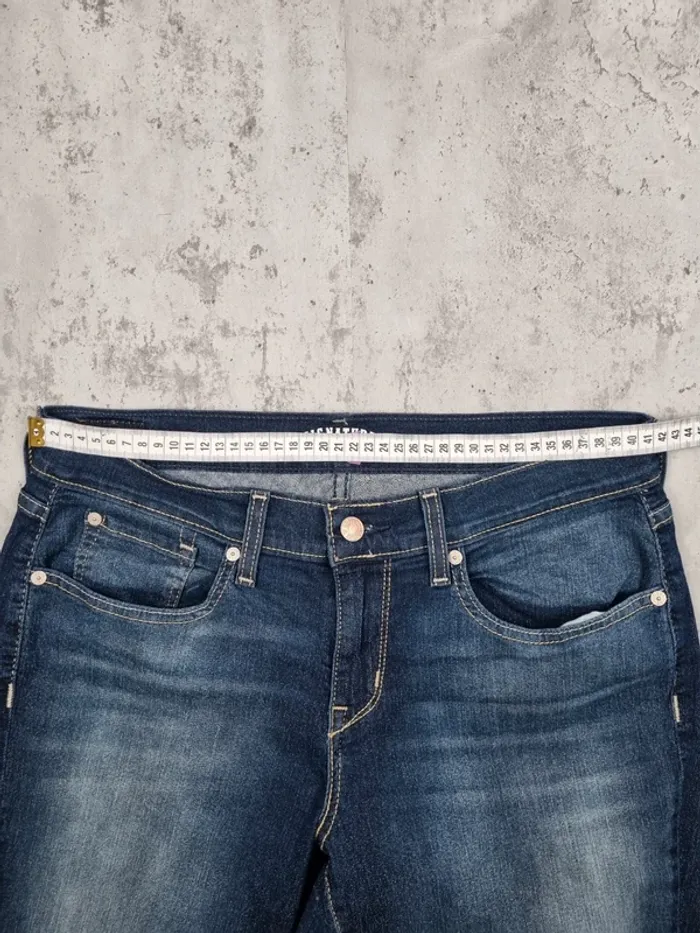 Jean Levi’s Signature Curvy Straight Bleu – Taille 42 Femme (mesures en photos) - photo numéro 4