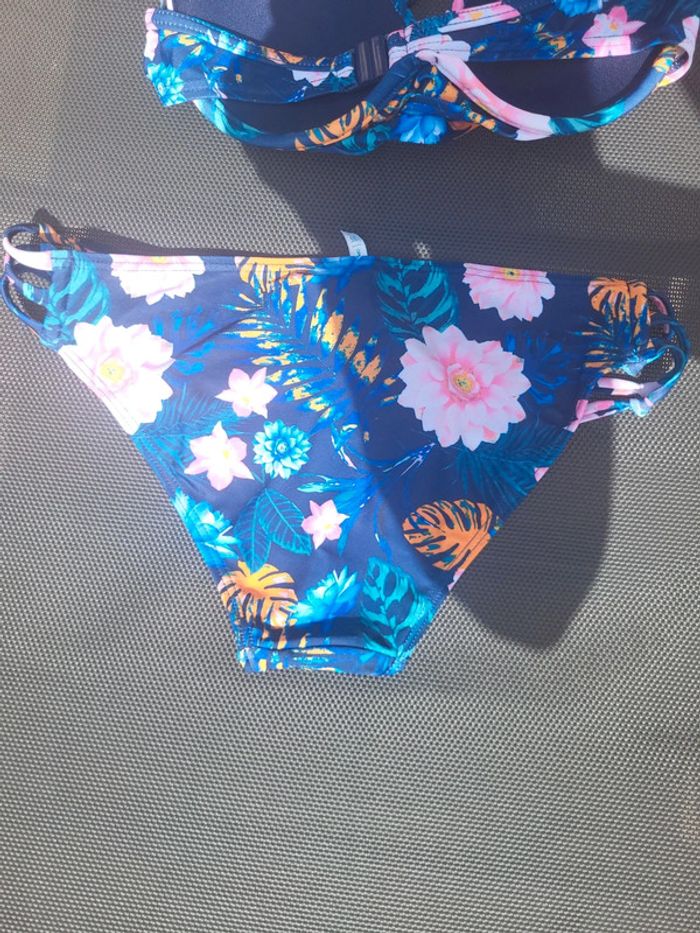 Superbe maillot de bain - photo numéro 3