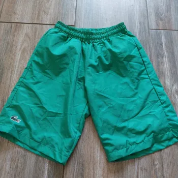 Short de bain Lacoste vert taille S avec cordon