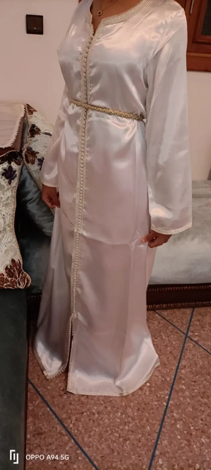Caftan blanc khadma maalam - photo numéro 4