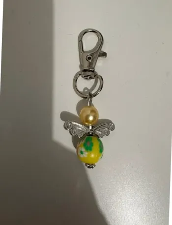 Porte clé ange coloré
