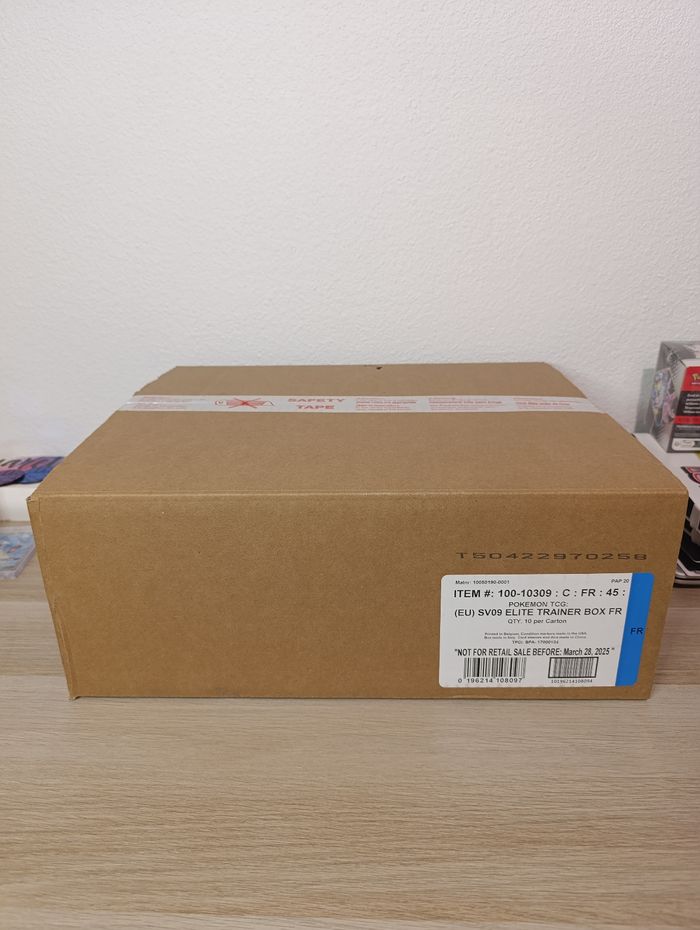 Case ETB pokémon Aventure Ensemble EV09 français scellé - photo numéro 2