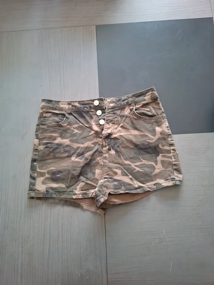 Mini short