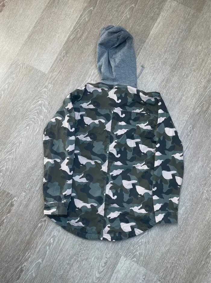 Veste à capuche style camouflage - photo numéro 2