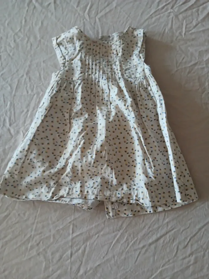 Robe manches courtes 18 mois - photo numéro 2