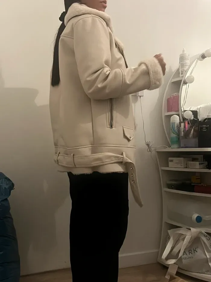 Manteau stradivarius taille M porté 1 fois - photo numéro 8