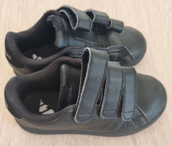 Basket taille 28 TBE - photo numéro 2