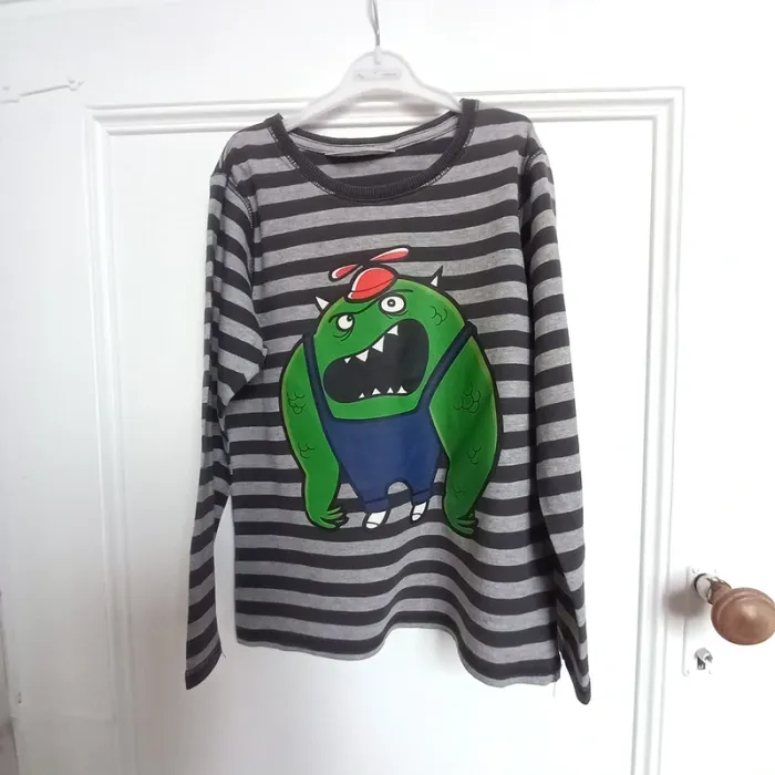 Lot 4 T-shirts 6 ans - photo numéro 2