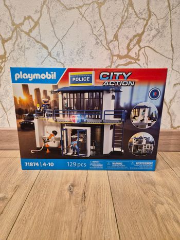 Playmobil city action 71874 poste de police avec salle de recherche neuf