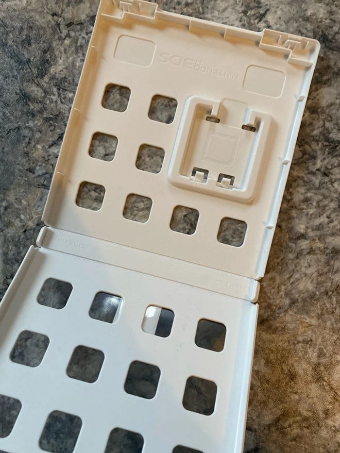 boîtier 3ds - photo numéro 2