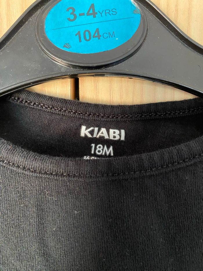 T-shirt noir Coeur Kiabi 18 mois - photo numéro 3