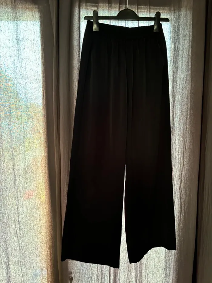Pantalon noir ample - photo numéro 2