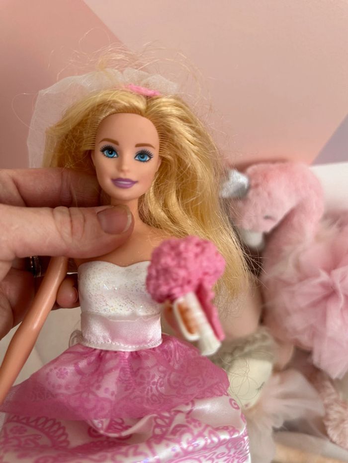 Poupée Barbie mariée - photo numéro 4