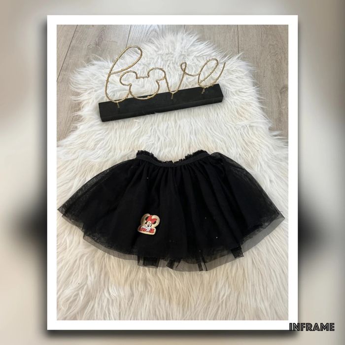 Très belle jupe à volant 🥰 taille 24 mois Disney minnie