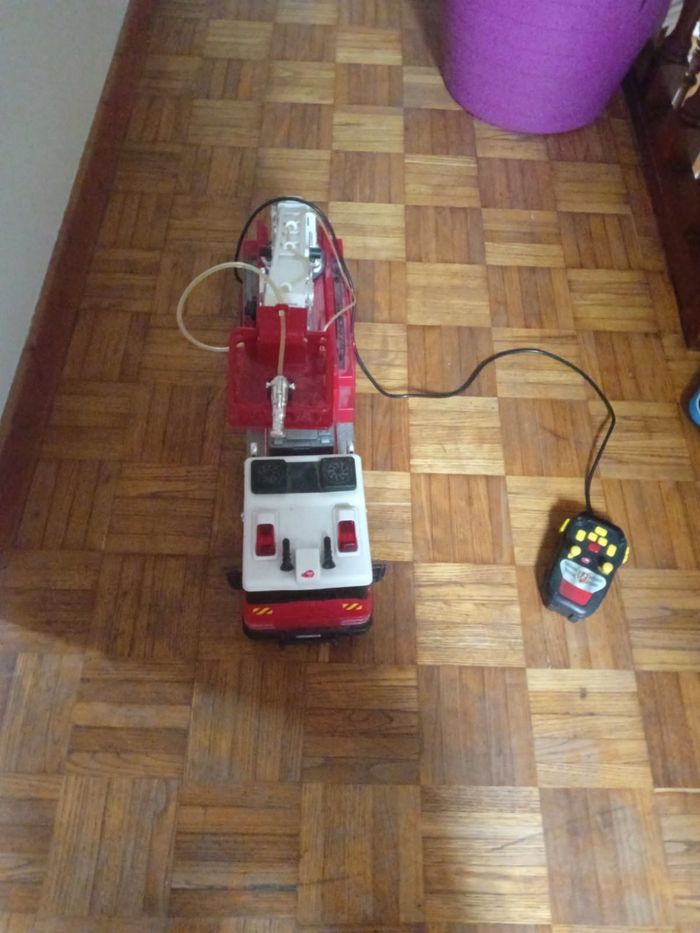 Camion de pompier télécommandé