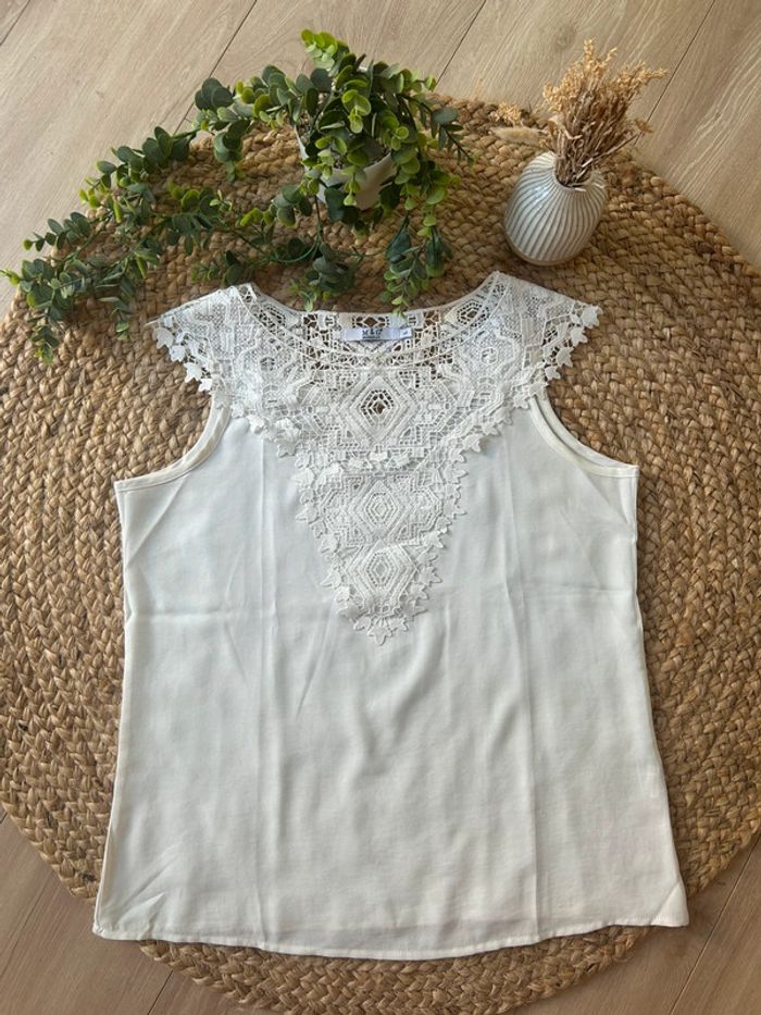 Blouse blanche col dentelle taille L