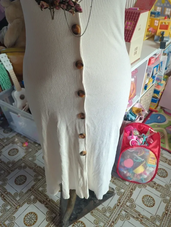 Robe blanche côtelée - photo numéro 3