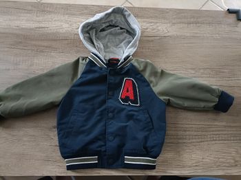 Blouson à capuche style bombers 24 mois