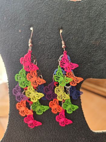 Boucle d'oreille 66