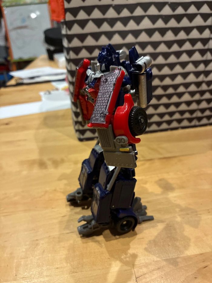 Figurine transformers Optimus Prime - photo numéro 3
