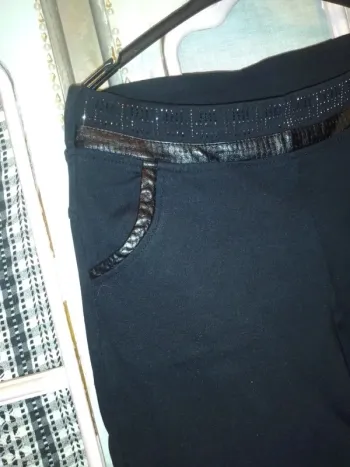Pantalon noir strass