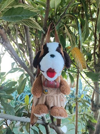 Peluche chien sac à dos pour la rentrée scolaire maternelle de marque Roda