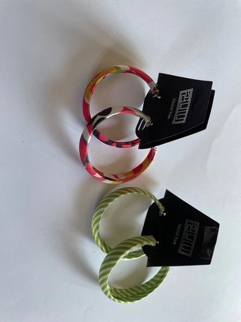 Lot de 2 paires de créoles neuves