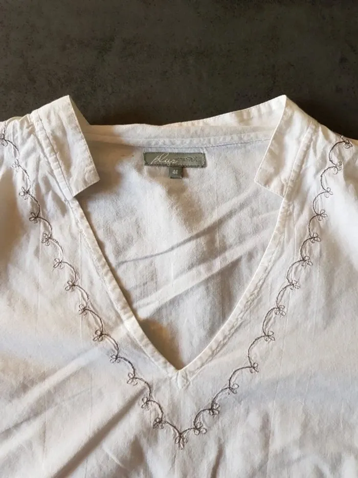 Chemise blanche brodée 44 - photo numéro 5
