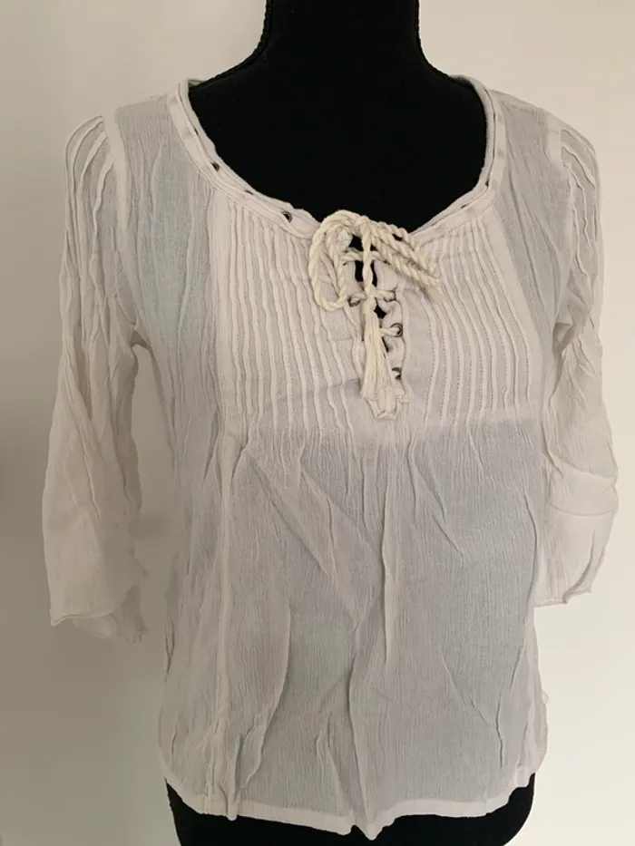 Joli chemisier blanc Hollister taille XS