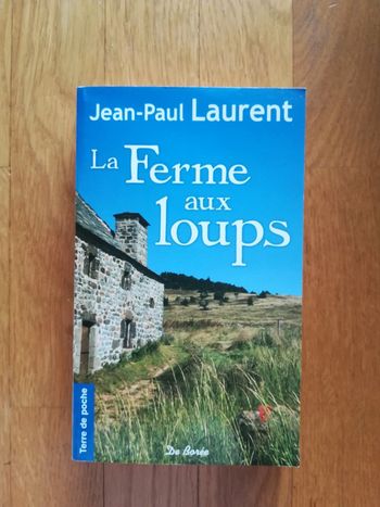 Livre NEUF "La ferme aux loups" - V92B