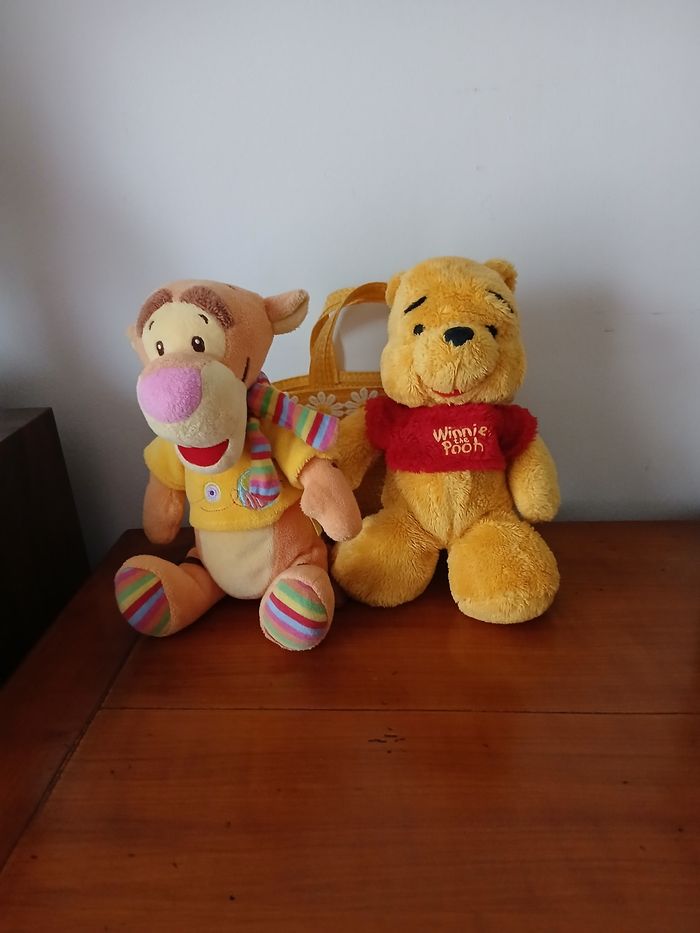 Duo Doudous-Peluches Tigrou avec grelot +Winnie l'Ourson - photo numéro 10