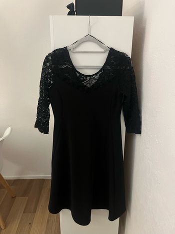 robe noir en dentelle