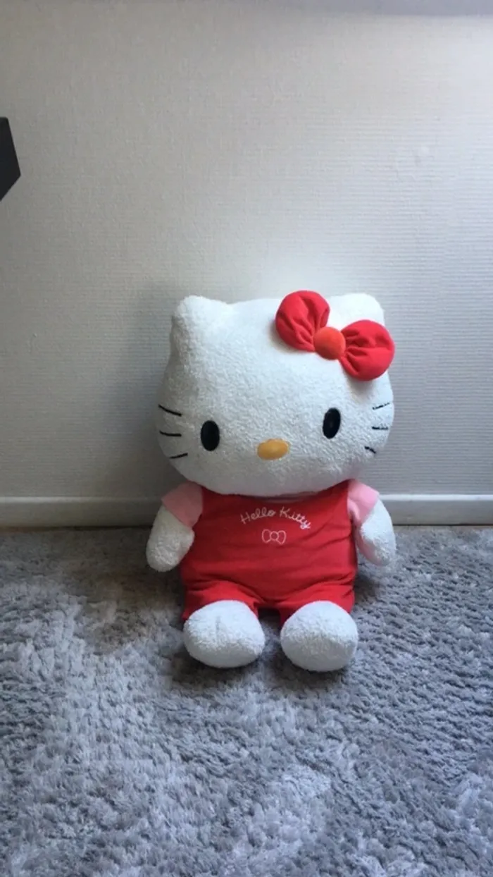 Grande peluche hello kitty 60 cm - photo numéro 2