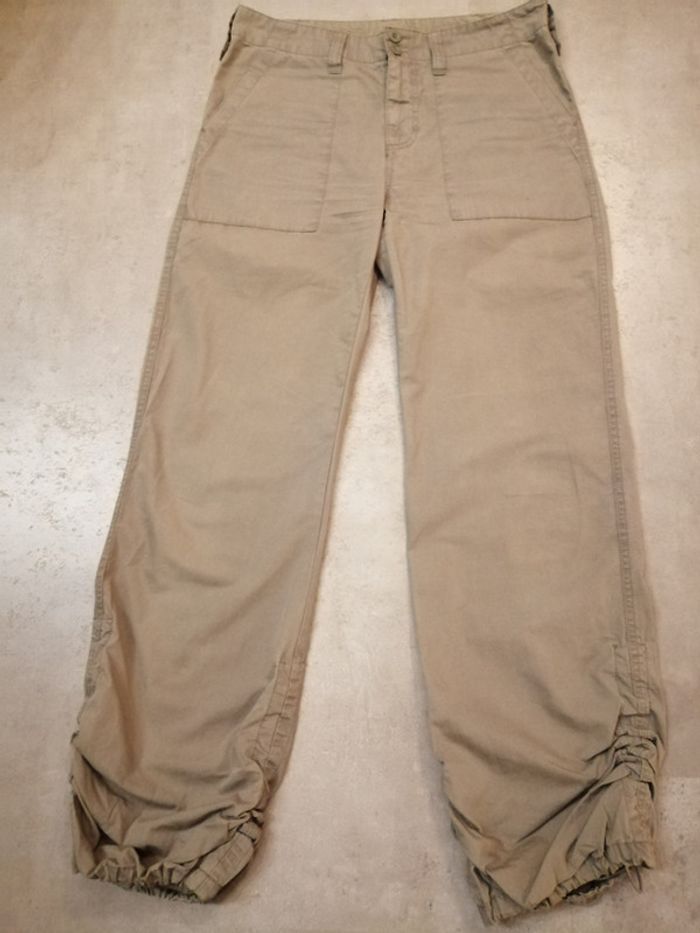 Pantalon kaki Taille 36 divided