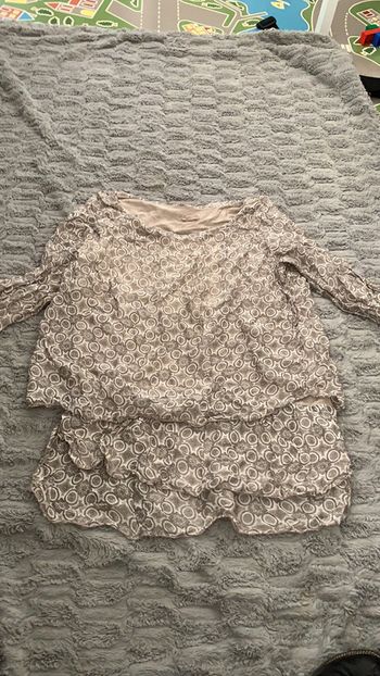 Haut taille 40