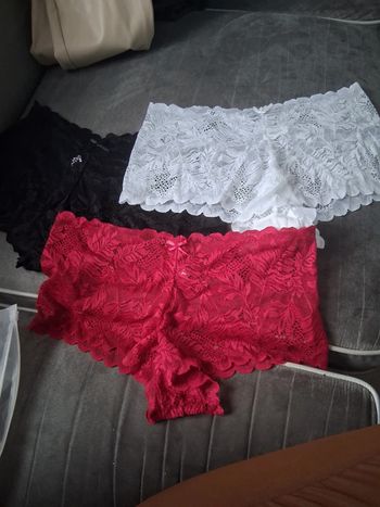 3 shorty dentelle neuf xl