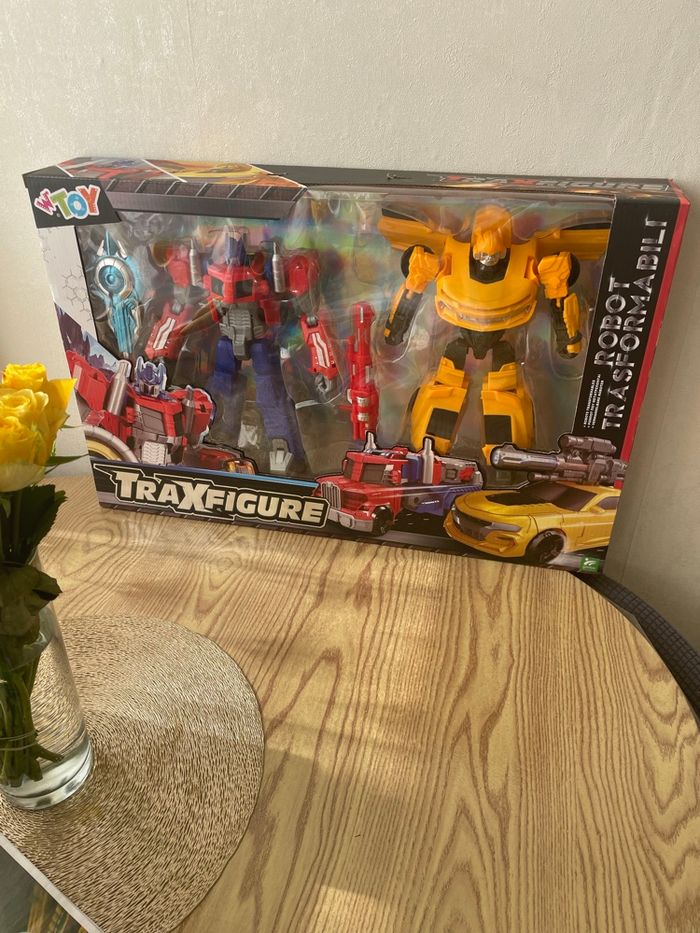 2 robots de 40vm transformable Traxfigure de w’Toy
