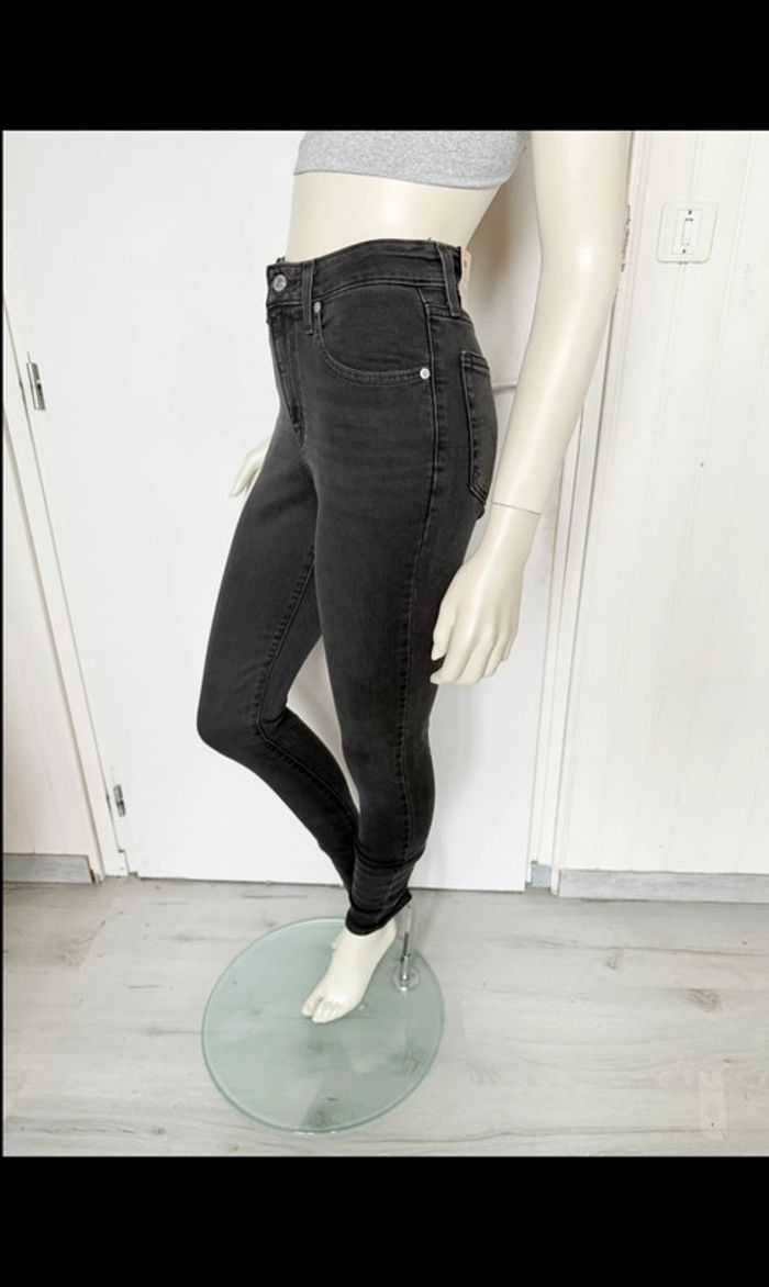Jean Levi’s 721 High-Rise Skinny – Taille 26/32 – noir – Neuf avec étiquette - photo numéro 5