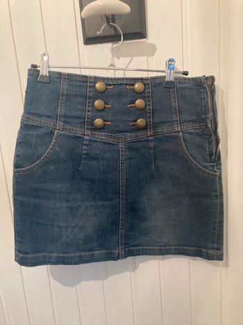 Jupe en jean avec boutons