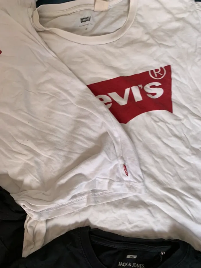 Lot de t-shirt de marque - photo numéro 4