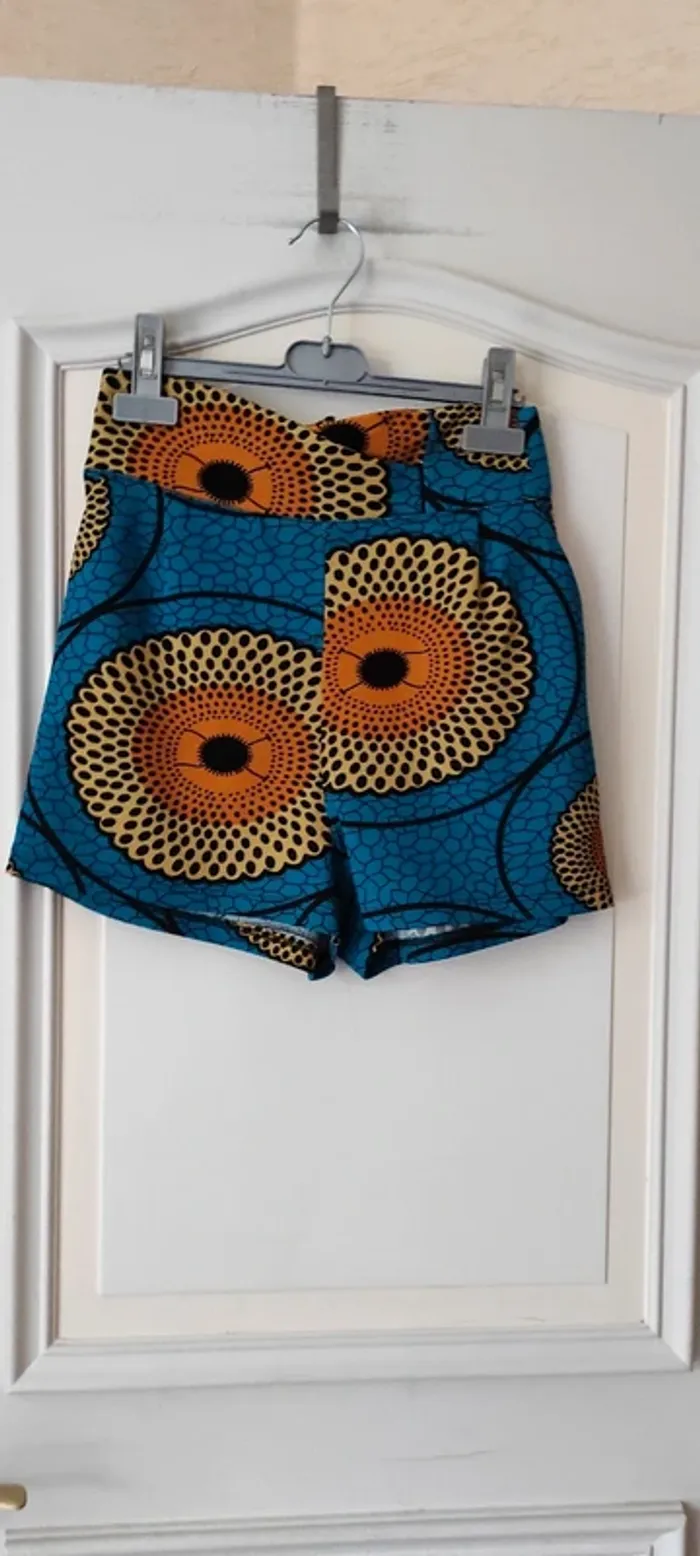 💐Shorts taille haute - Van Der Rock - taille M - Très bon état 💐