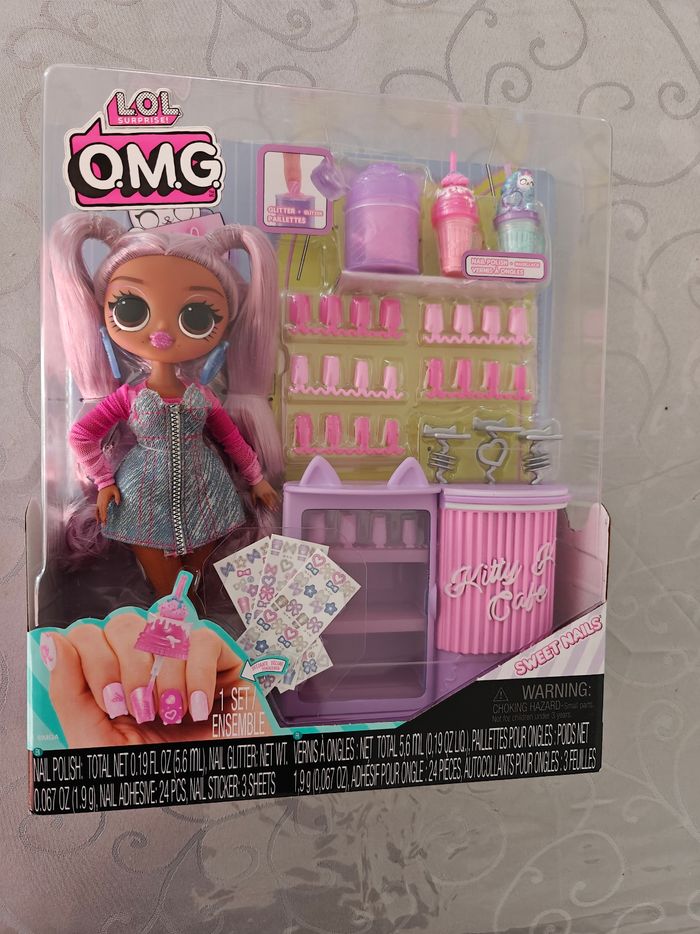 Coffret poupée lol omg neuf