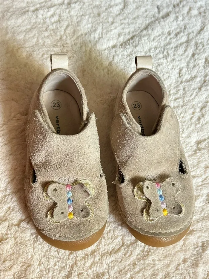 Chaussons papillons Vertbaudet fille 23 Tbe - photo numéro 2