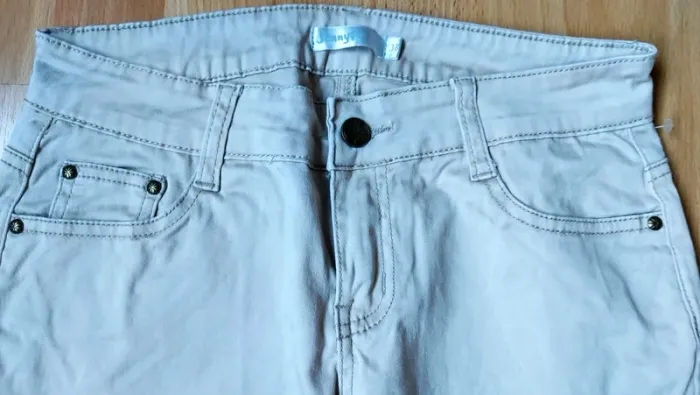 Pantalon beige crème motif discret style léopard - photo numéro 5