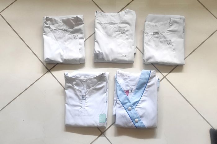 Lot de blouses médicales