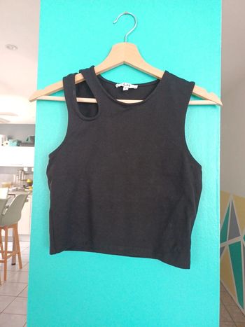 Haut. Debardeur crop top fille