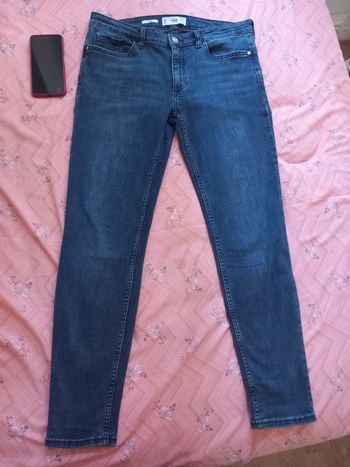 Jean de femme taille 40. Marque MNG